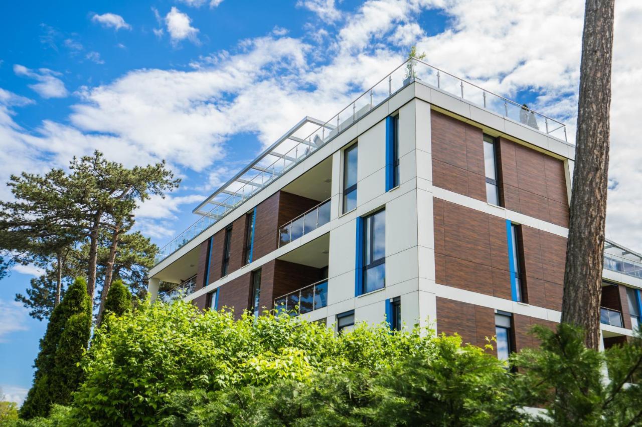 Mf Port Azur Wellness Apartments Siofok Bagian luar foto