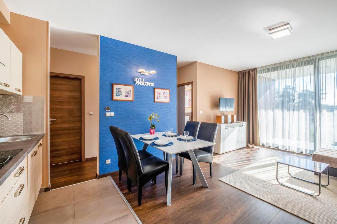 Mf Port Azur Wellness Apartments Siofok Bagian luar foto
