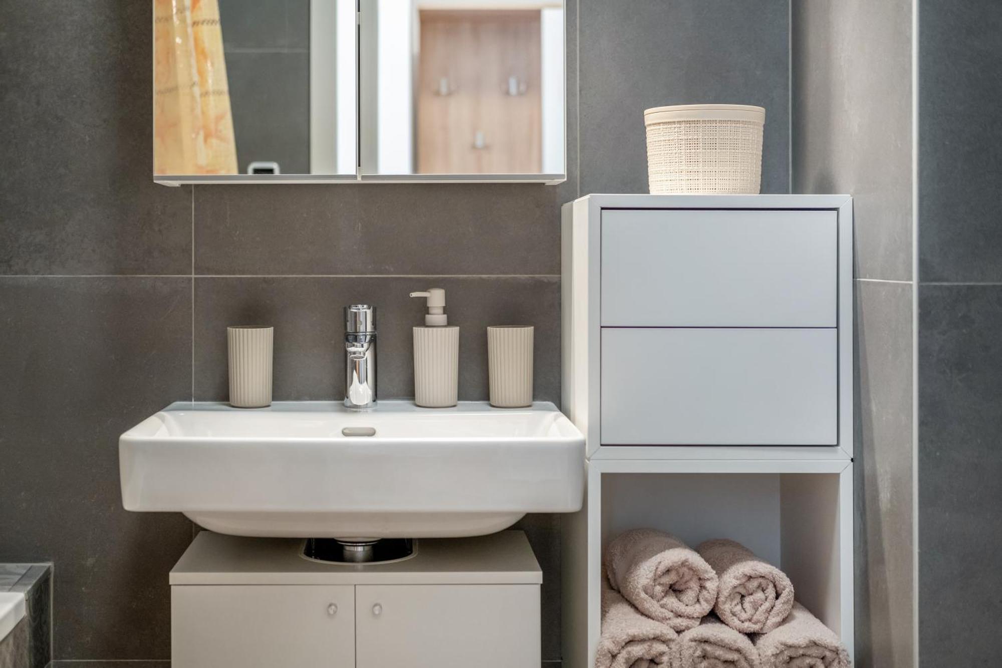 Mf Port Azur Wellness Apartments Siofok Bagian luar foto